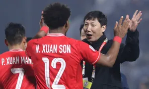HLV Kim Sang-sik: 'Bóng đá Việt Nam đã trở lại' HLV Kim Sang-sik: 'Bóng đá Việt Nam đã trở lại'