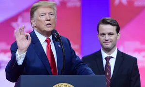 Cú đấm thúc đẩy ông Trump tung đòn với các đại học Mỹ