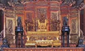 Số phận thăng trầm của ngai vàng trong Tử Cấm Thành Số phận thăng trầm của ngai vàng trong Tử Cấm Thành