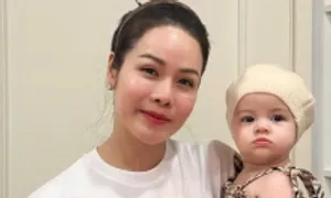 Nhật Kim Anh: 'Có con là món quà vô giá' Nhật Kim Anh: 'Có con là món quà vô giá'