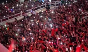 Hai tháng 'chạy sô' trong không khí Quốc khánh 2/9 Hai tháng 'chạy sô' trong không khí Quốc khánh 2/9