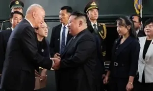 Thông điệp của ông Kim Jong-un khi đưa con gái tới Trung Quốc