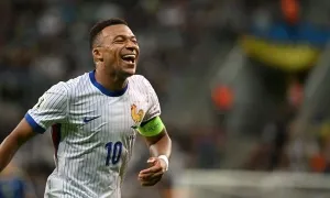 Mbappe cân bằng thành tích ghi bàn của Henry
