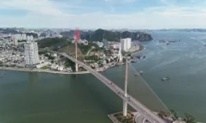 Ca mổ cứu sống cô gái nhảy cầu Bãi Cháy