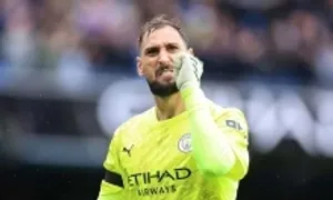 PSG bị chê ngu ngốc khi bán Donnarumma