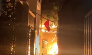 Cháy nhà trong ngõ ở Hà Nội, nghi do phóng hỏa Cháy nhà trong ngõ ở Hà Nội, nghi do phóng hỏa