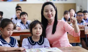Hơn 10.000 thí sinh thi tuyển làm giáo viên ở TP HCM Hơn 10.000 thí sinh thi tuyển làm giáo viên ở TP HCM