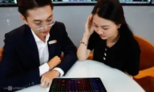 Chứng khoán giảm mạnh cuối phiên Chứng khoán giảm mạnh cuối phiên