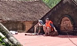 60 giờ cô lập trong lũ