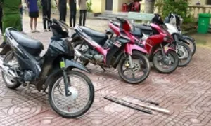 15 thanh thiếu niên hỗn chiến gây náo loạn làng quê 15 thanh thiếu niên hỗn chiến gây náo loạn làng quê