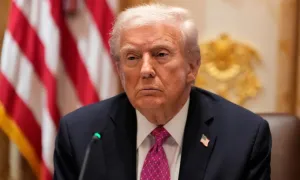 Cuộc điện đàm khiến ông Trump đổi giọng về xung đột Ukraine