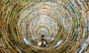 Tháp sách vô tận như không đáy ở Cộng hòa Czech