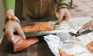 Công dụng của hai mặt giấy nhôm thực phẩm có thể bạn không biết