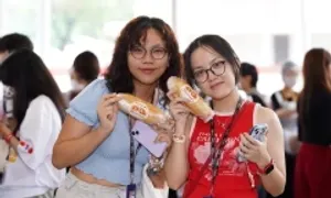 Hành trình 'kỷ lục bánh mì' giúp thanh thiếu niên khó khăn